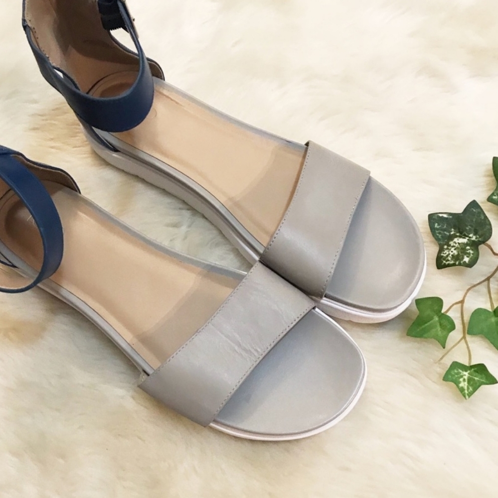 Logo Lori Goldstein Olivia Sandal 10M